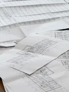 Due Diligence Imobiliária na Incorporação: Como Auditar Riscos Jurídicos, Ambientais e Urbanísticos na Compra de Terrenos