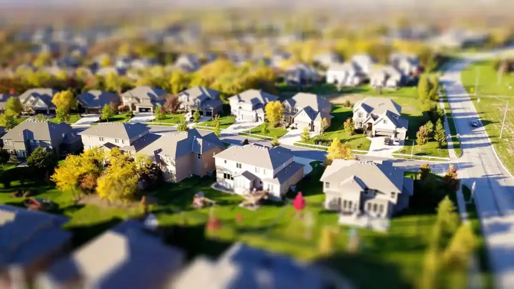 Inteligência de Mercado Imobiliário: Como Construtoras Usam Dados para Precificar e Acelerar Vendas